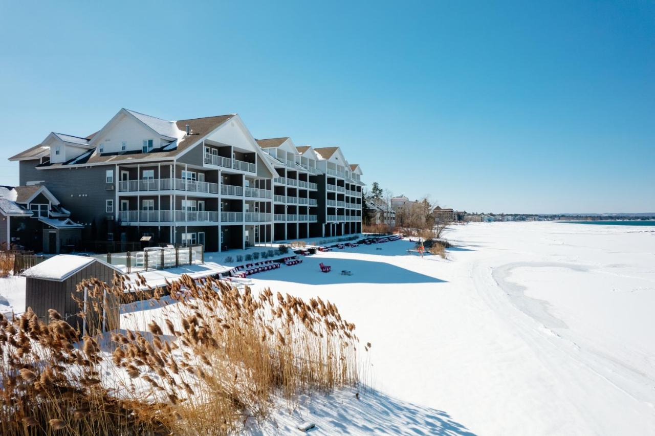 Cherry Tree Inn & Suites Traverse City Ngoại thất bức ảnh