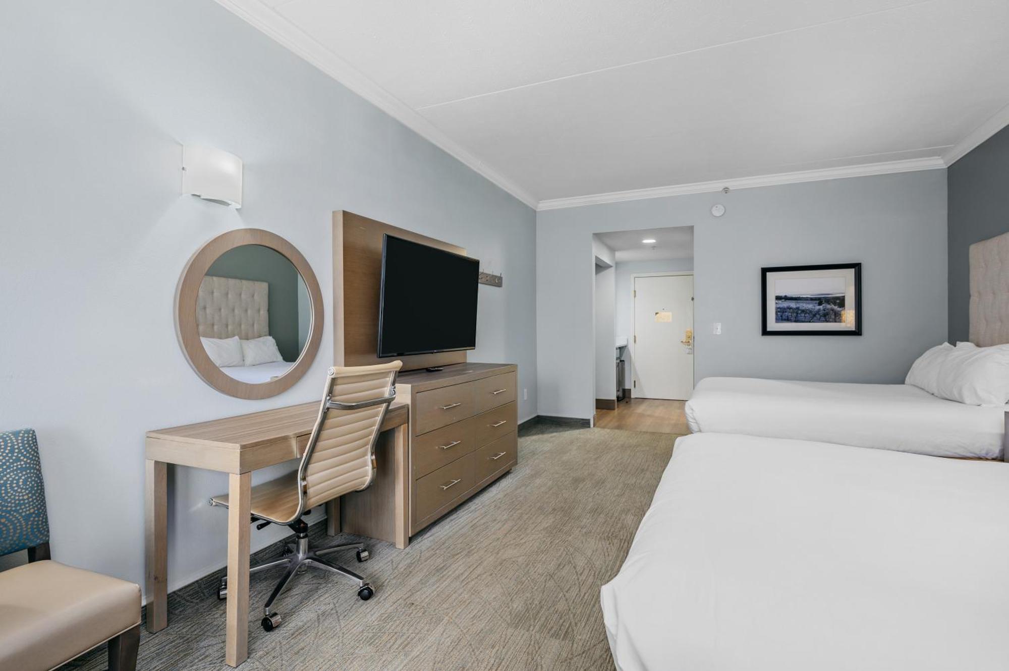 Cherry Tree Inn & Suites Traverse City Ngoại thất bức ảnh