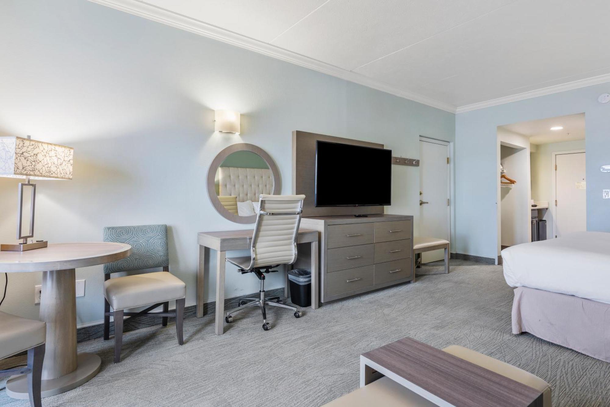 Cherry Tree Inn & Suites Traverse City Ngoại thất bức ảnh