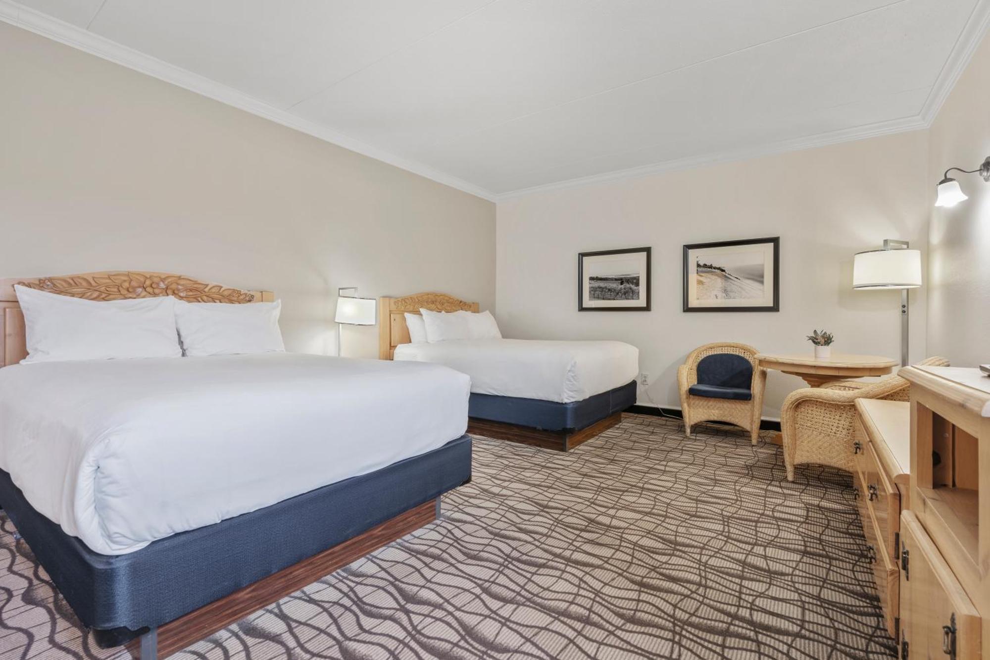 Cherry Tree Inn & Suites Traverse City Ngoại thất bức ảnh